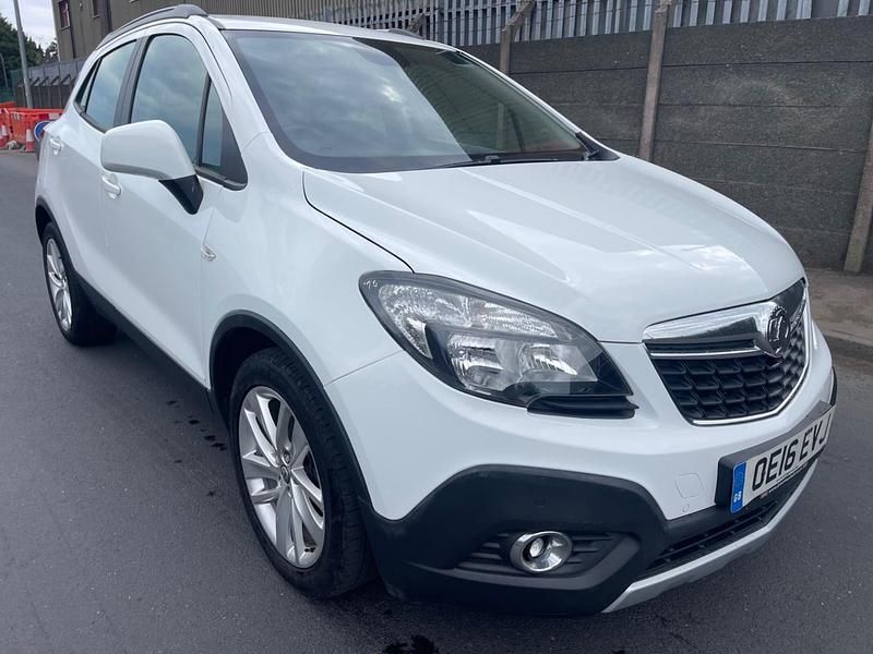 White Used 2016 Vauxhall Mokka SUV | £3,850 (Super price) - Image 1/4