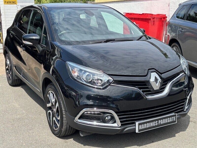 Black Used 2017 Renault Captur Dynamique SUV | £11,490 (Fair price) - Image 1/3