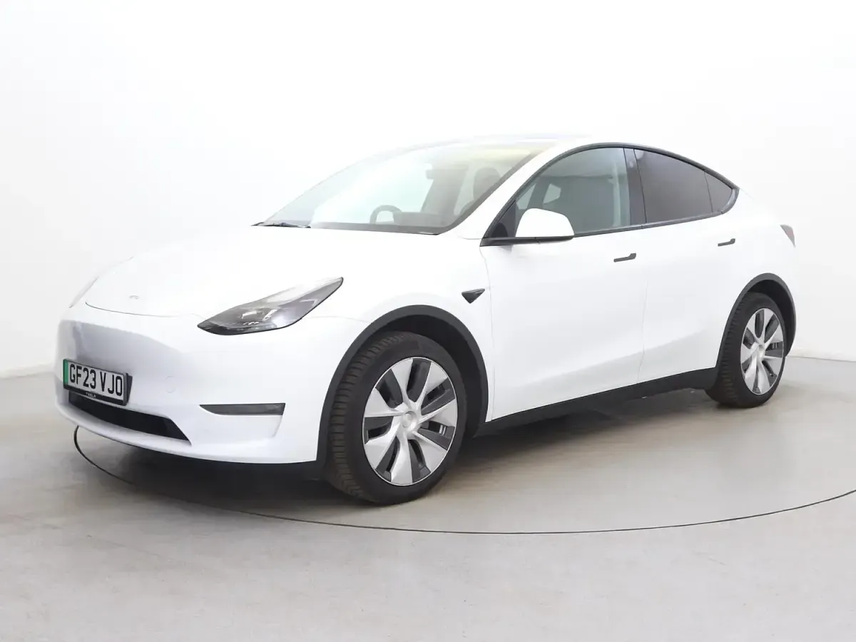 Used Tesla Model Y Long Range AWD 378 kW (514 HP) 2023 White SUV