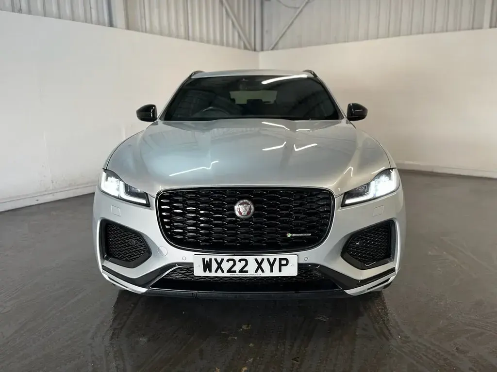 Used Jaguar F-Pace R-Dynamic 404 HP (297 kW) 2022 Silver SUV