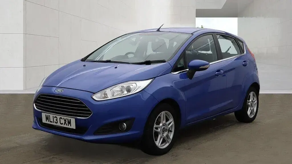 Used Ford Fiesta Zetec 2013 Blue Hatchback