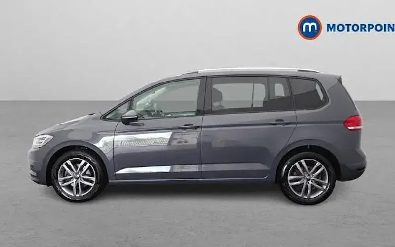 Used VW Touran Match 150 HP (110 kW) 2025 Grey MPV