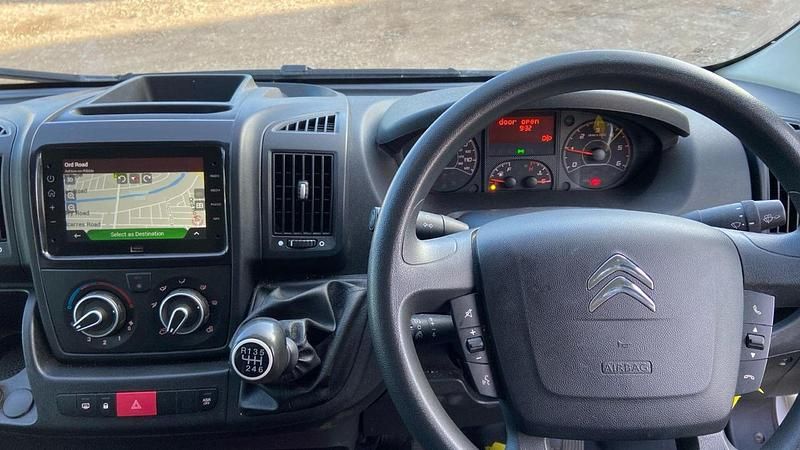 Used Citroën Relay 138 HP (101 kW) 2023 White Van