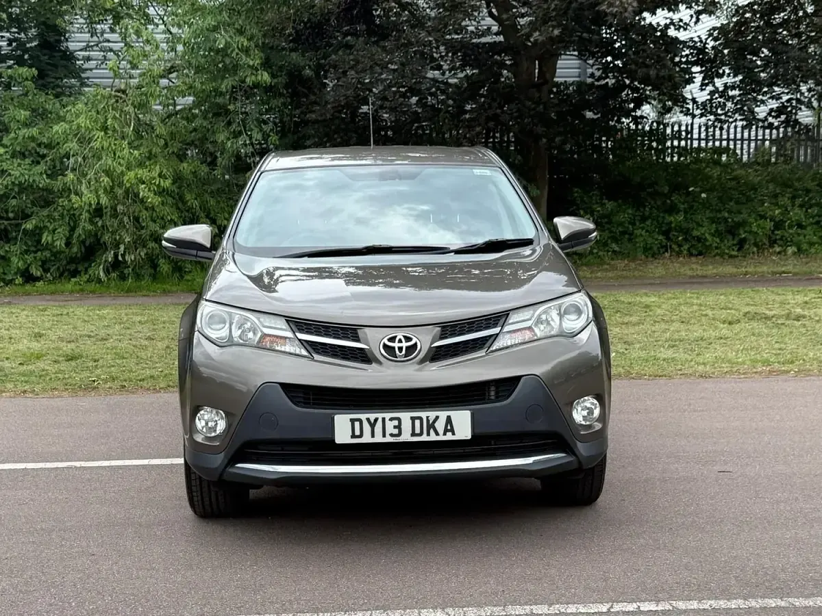 Used Toyota RAV4 124 HP (91 kW) 2013 Beige SUV