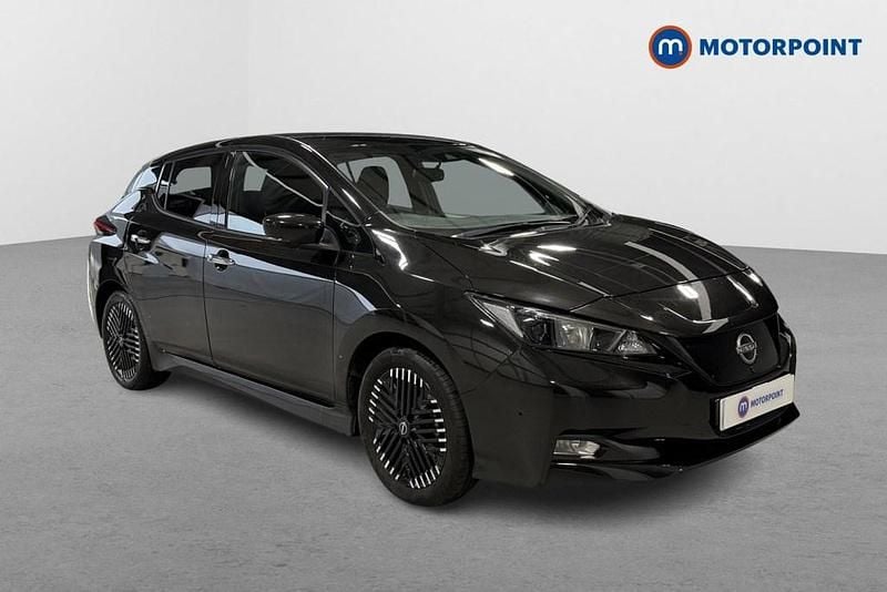 Black Used 2022 Nissan Leaf N-Connecta Hatchback | £10,399 (Fair price) - Image 1/4