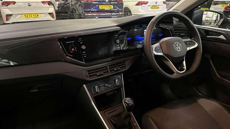 New VW Polo Match 95 HP (69 kW) 2025 5w5w Hatchback