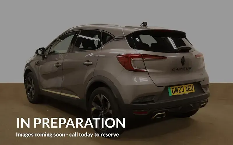Used Renault Captur Engineered 143 HP (105 kW) 2023 Grey SUV