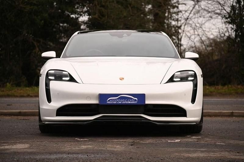 Used Porsche Taycan Performance Package 350 kW (476 HP) 2021 White Sedan