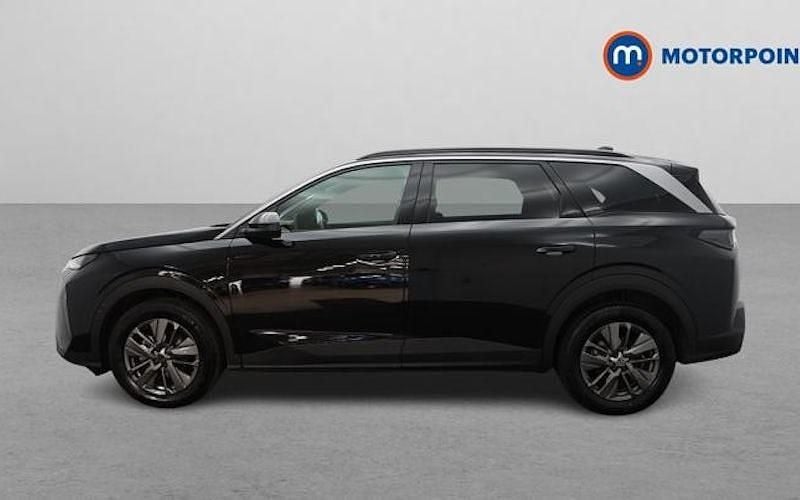 Used Peugeot 5008 Allure 145 HP (106 kW) 2025 Black SUV