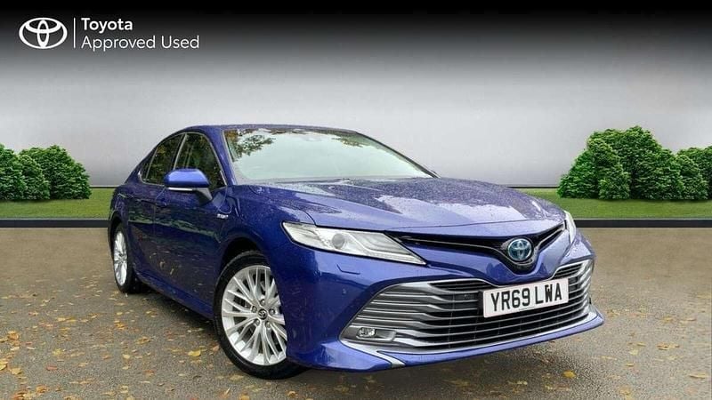 Galactic blue Used 2019 Toyota Camry Sedan | £19,844 - Image 1/4