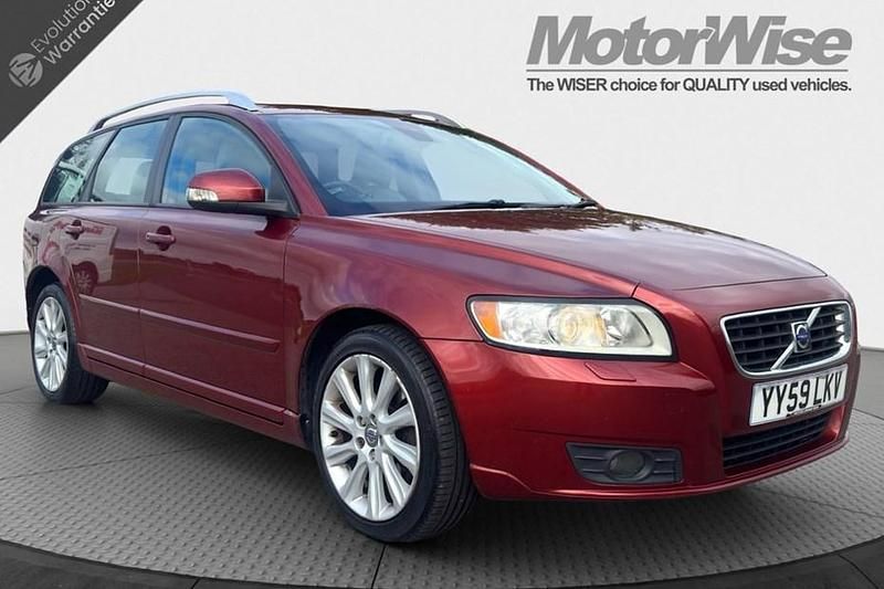 Red Used 2009 Volvo V50 SE Lux Estate | £1,595 (Fair price) - Image 1/1