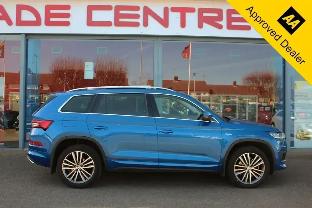 Used Skoda Kodiaq LAURIN & KLEMENT 190 HP (139 kW) 2023 Blue SUV
