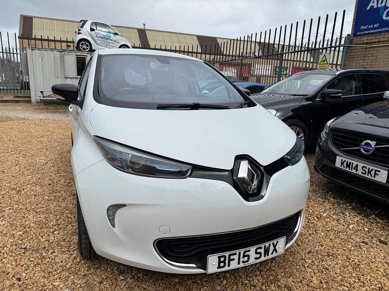 Used Renault Zoe Dynamique 64 kW (88 HP) 2015 Hatchback