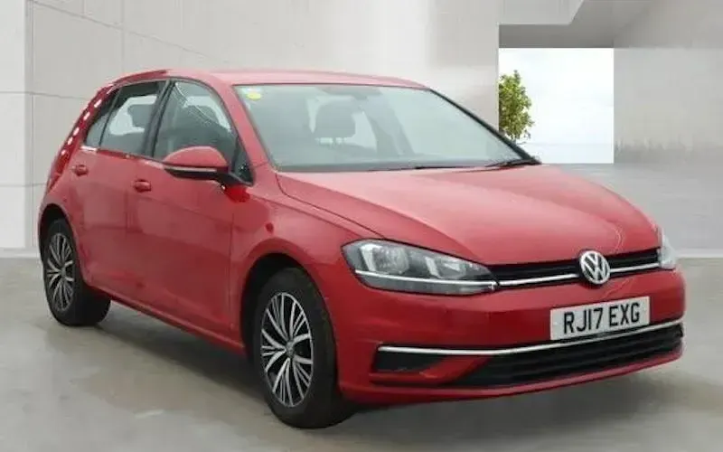 Used VW Golf VII SE 116 HP (85 kW) 2018 Hatchback