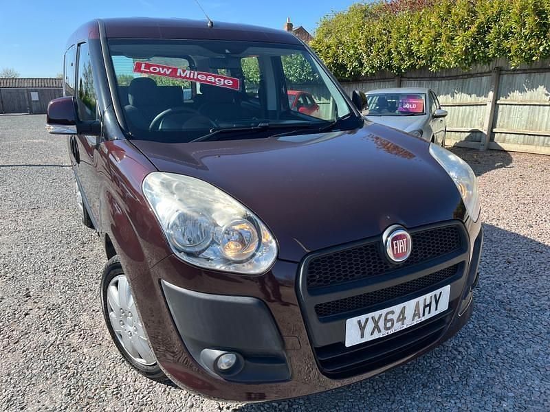 Used Fiat Doblò 95 HP (69 kW) 2014 Red MPV