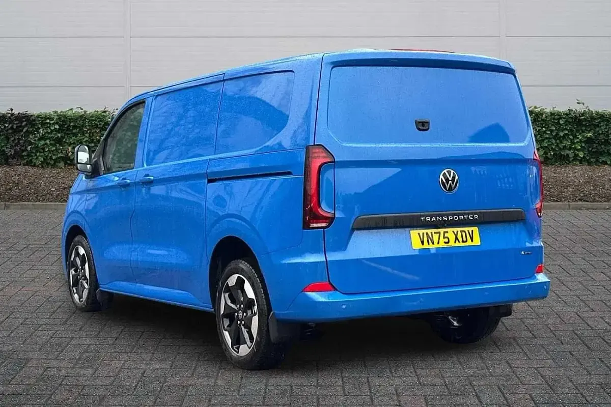 Begagnad VW Transporter Pro 2025 Blå Van