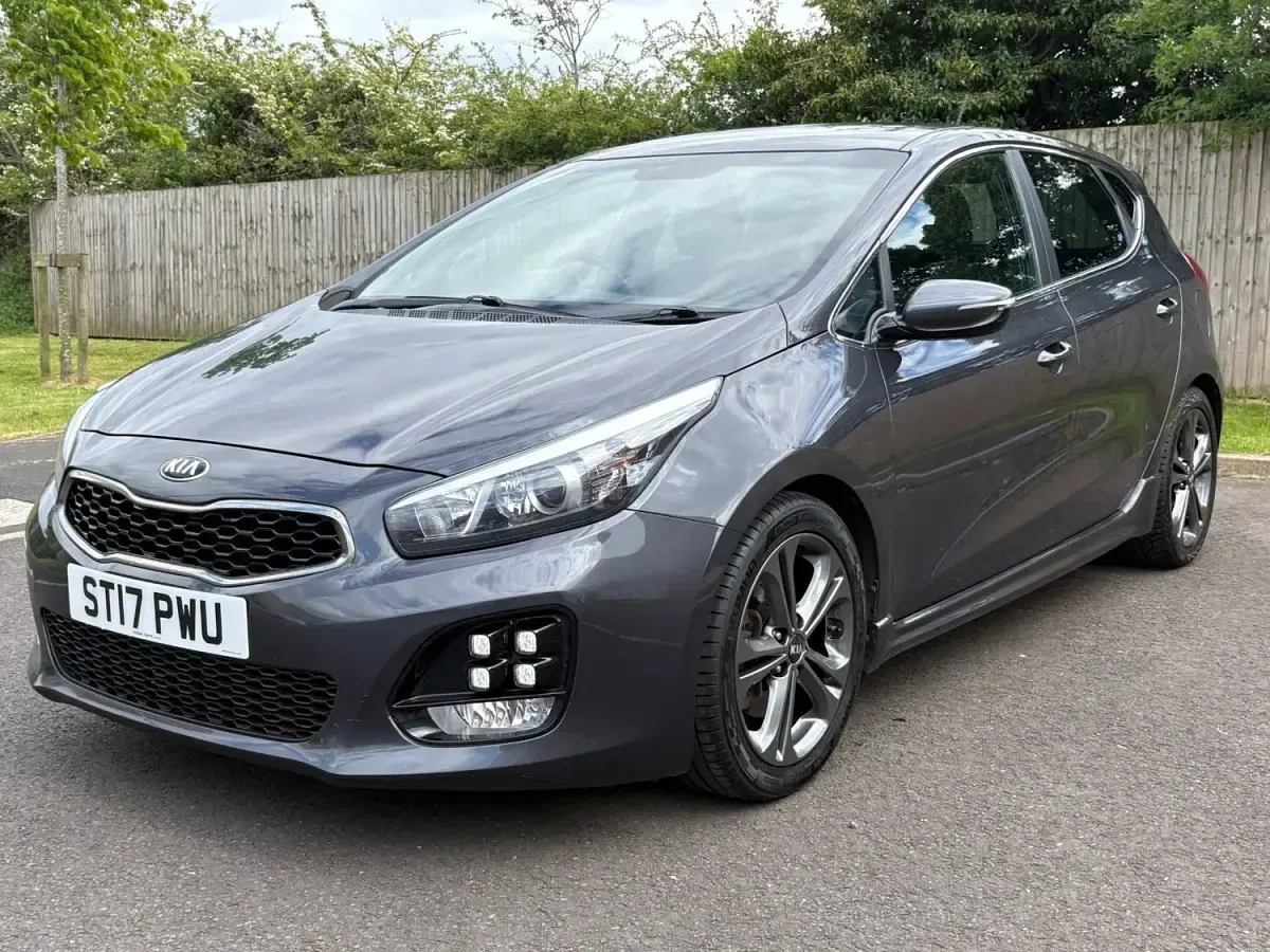 Używany Kia Ceed GT-Line 118 KM (86 kW) 2017 Srebrny Hatchback
