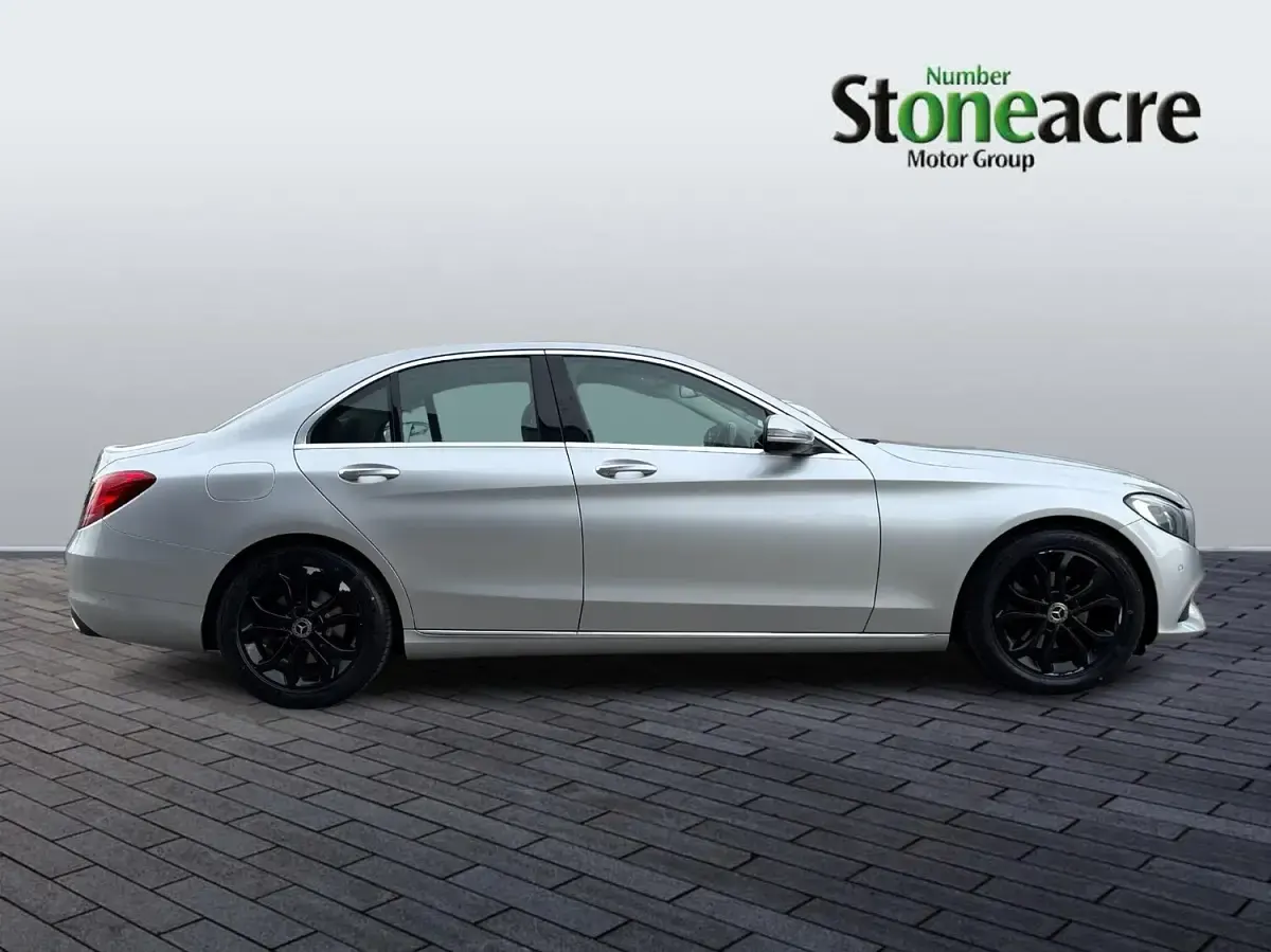 Used Mercedes C220 Premium 170 HP (125 kW) 2018 Silver Sedan