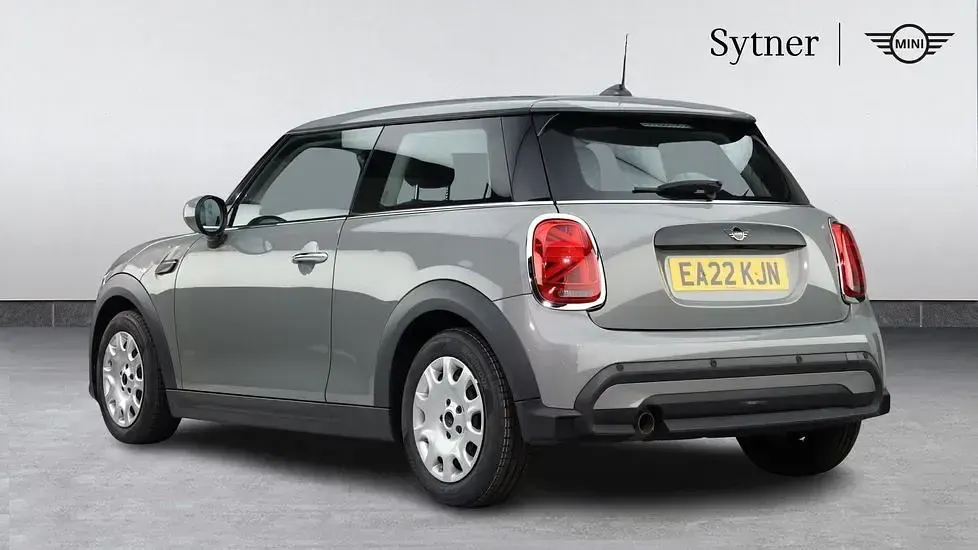 Used Mini ONE Classic 101 HP (74 kW) 2022 Grey Hatchback