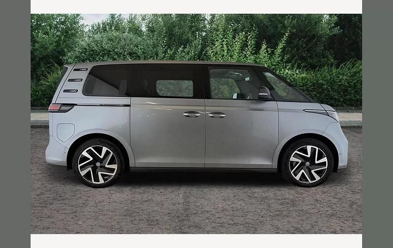 Used VW ID. Buzz Pro 150 kW (204 HP) 2023 Silver MPV