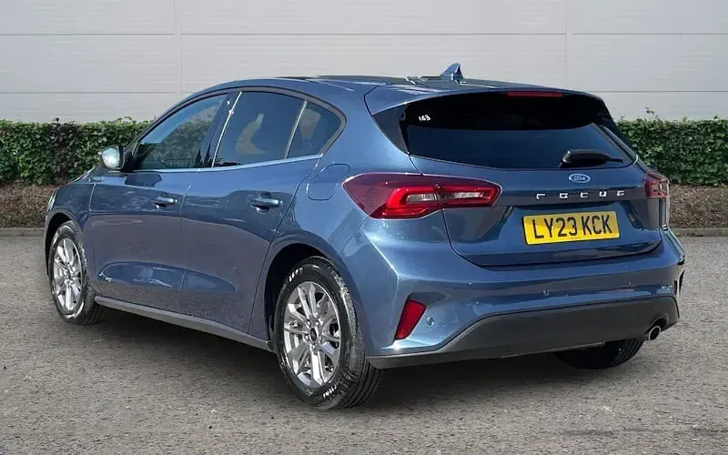 Used Ford Focus Titanium 125 HP (91 kW) 2023 Blue Hatchback