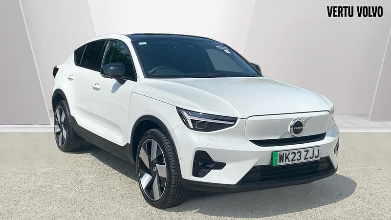 White Used 2023 Volvo C40 Ultimate SUV | £26,921 (Fair price) - Image 1/4