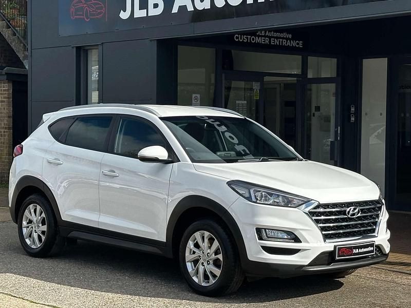 Used Hyundai Tucson SE 2018 White SUV