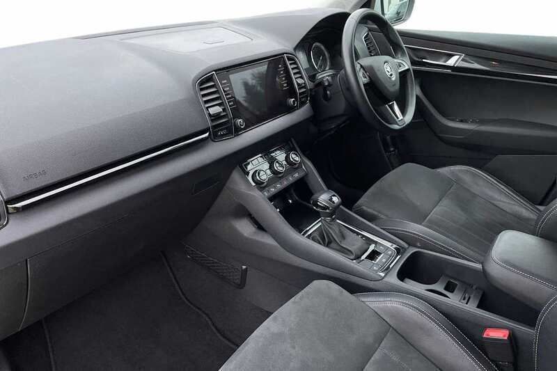 Used Skoda Karoq SE L 150 HP (110 kW) 2020 White SUV