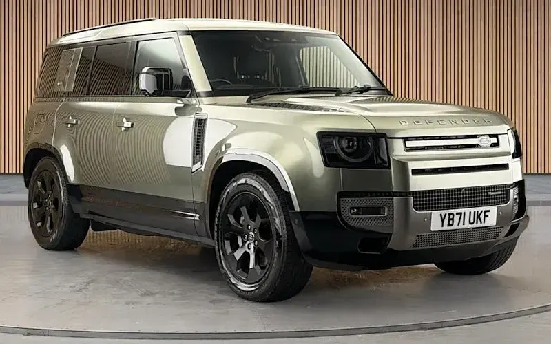 Used Land Rover Defender SE Dynamic 300 HP (220 kW) 2021 SUV