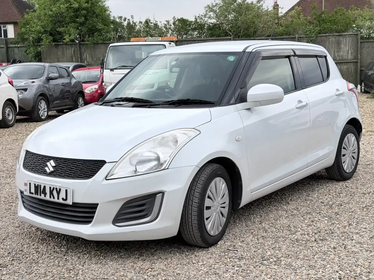 Używany Suzuki Swift 2014 Biały Hatchback