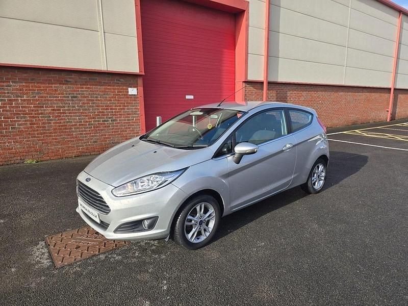 Used Ford Fiesta Zetec 2015 Silver Hatchback