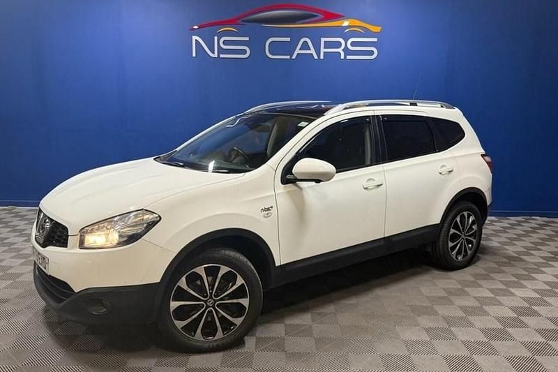 White Used 2013 Nissan Qashqai +2 N-TEC SUV | £2,475 (Good price) - Image 1/1