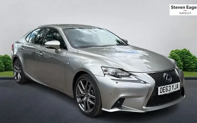 Used Lexus IS300h Sport Line 223 HP (164 kW) 2013 Sedan