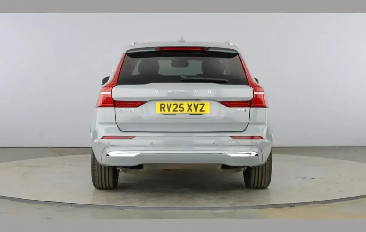 Used Volvo XC60 Ultra 247 HP (181 kW) 2025 Grey SUV