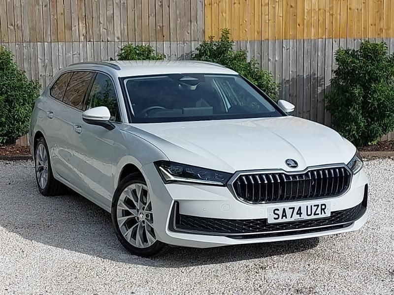Used Skoda Superb SE L 150 HP (110 kW) 2024 White Estate