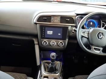 Used Renault Kadjar Iconic 115 HP (84 kW) 2019 Red SUV