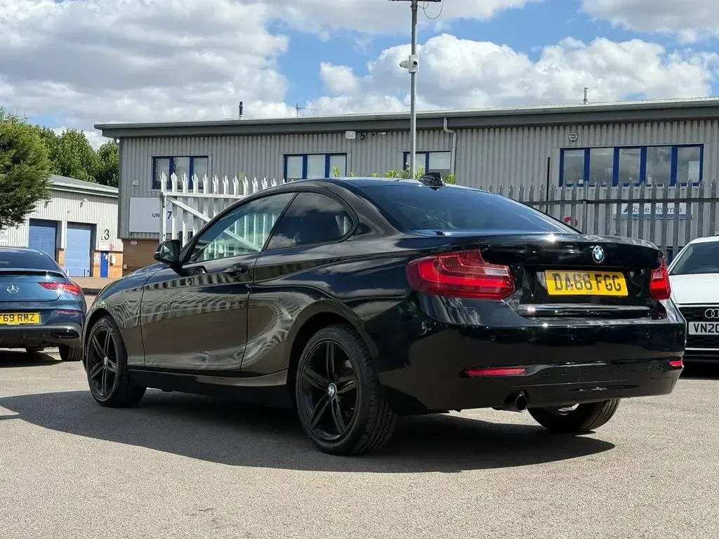 Used BMW 218 Sport Line 136 HP (100 kW) 2016 Black Coupe