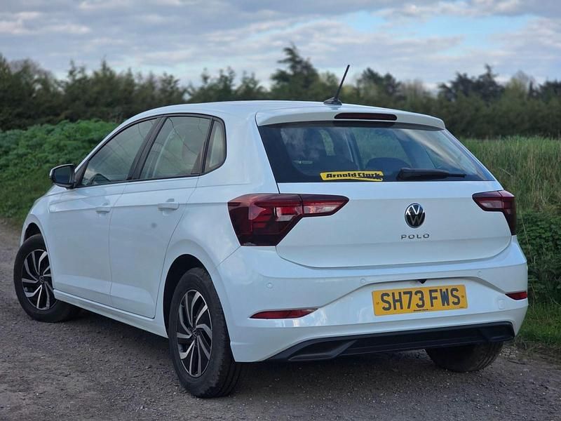 Używany VW Polo Life 2023 Biały Hatchback