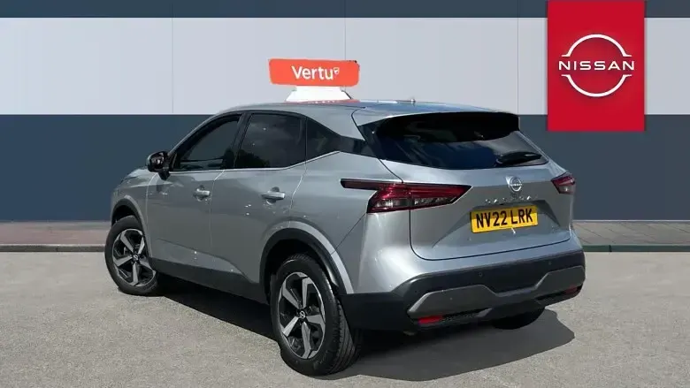 Used Nissan Qashqai N-Connecta 140 HP (102 kW) 2022 Silver SUV