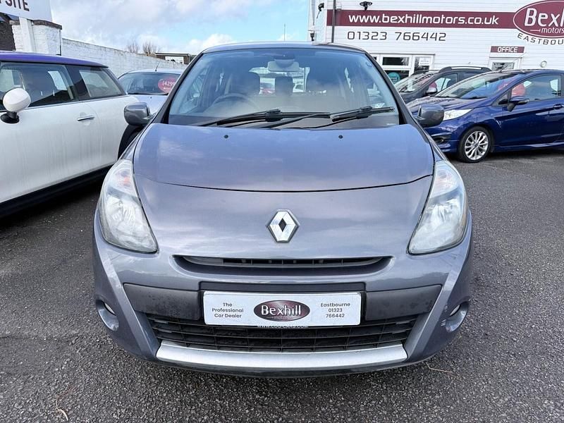 Usado Renault Clio II Dynamique 86 HP (63 kW) 2009 Azul Citadino