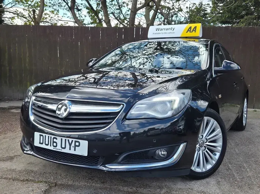 Used Vauxhall Insignia S 170 HP (125 kW) 2016 Black Hatchback