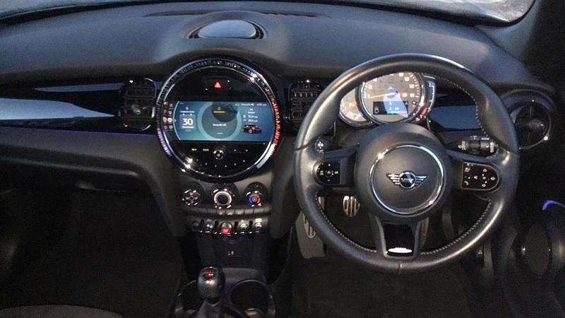 Used Mini Cooper Hatch 134 HP (98 kW) 2021 Blue Hatchback