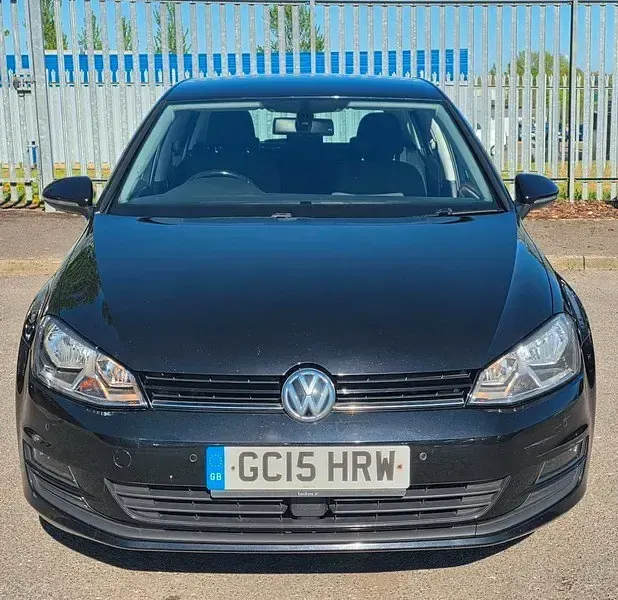 Używany VW Golf VII Match 105 KM (77 kW) 2015 Czarny Hatchback