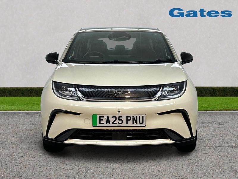 Used BYD Dolphin Boost 130 kW (177 HP) 2025 White Hatchback