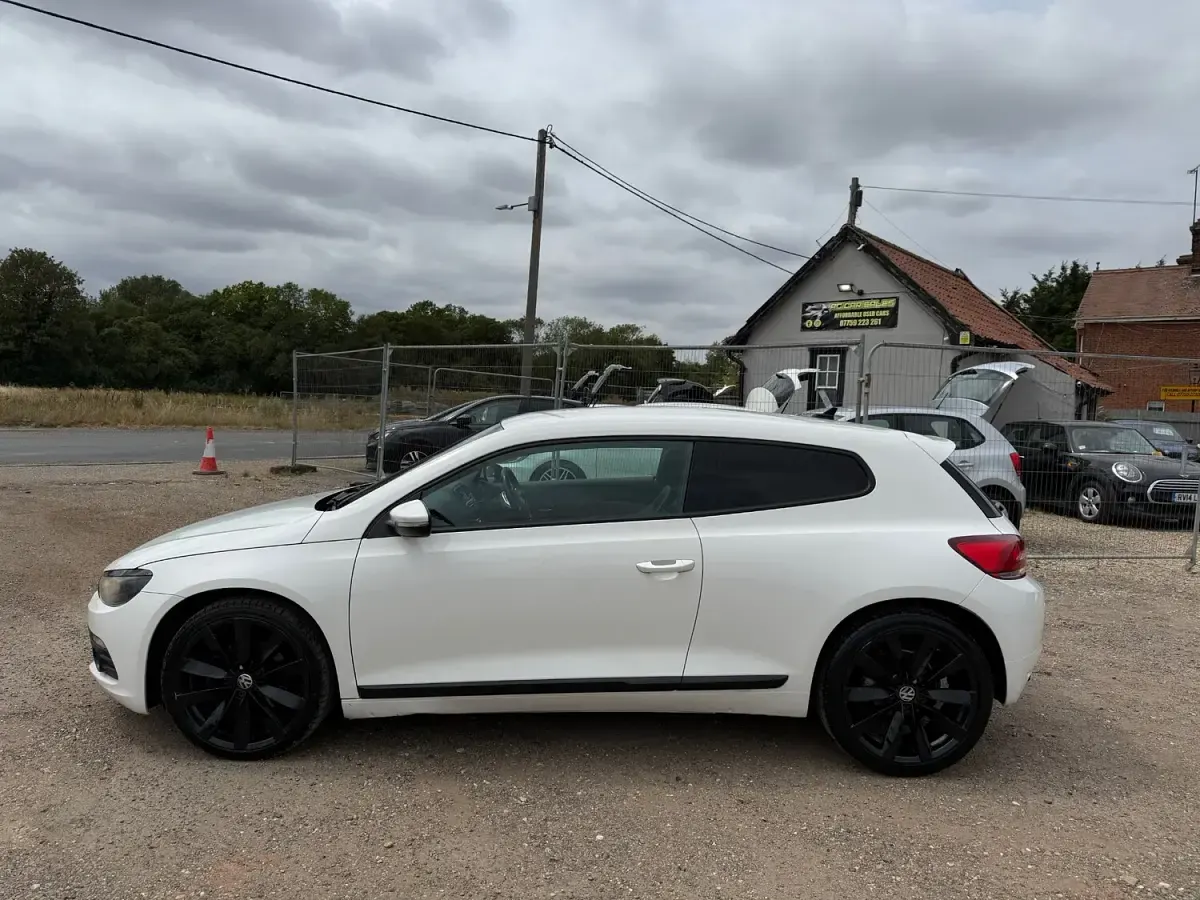 Used VW Scirocco GT 177 HP (130 kW) 2014 White Coupe