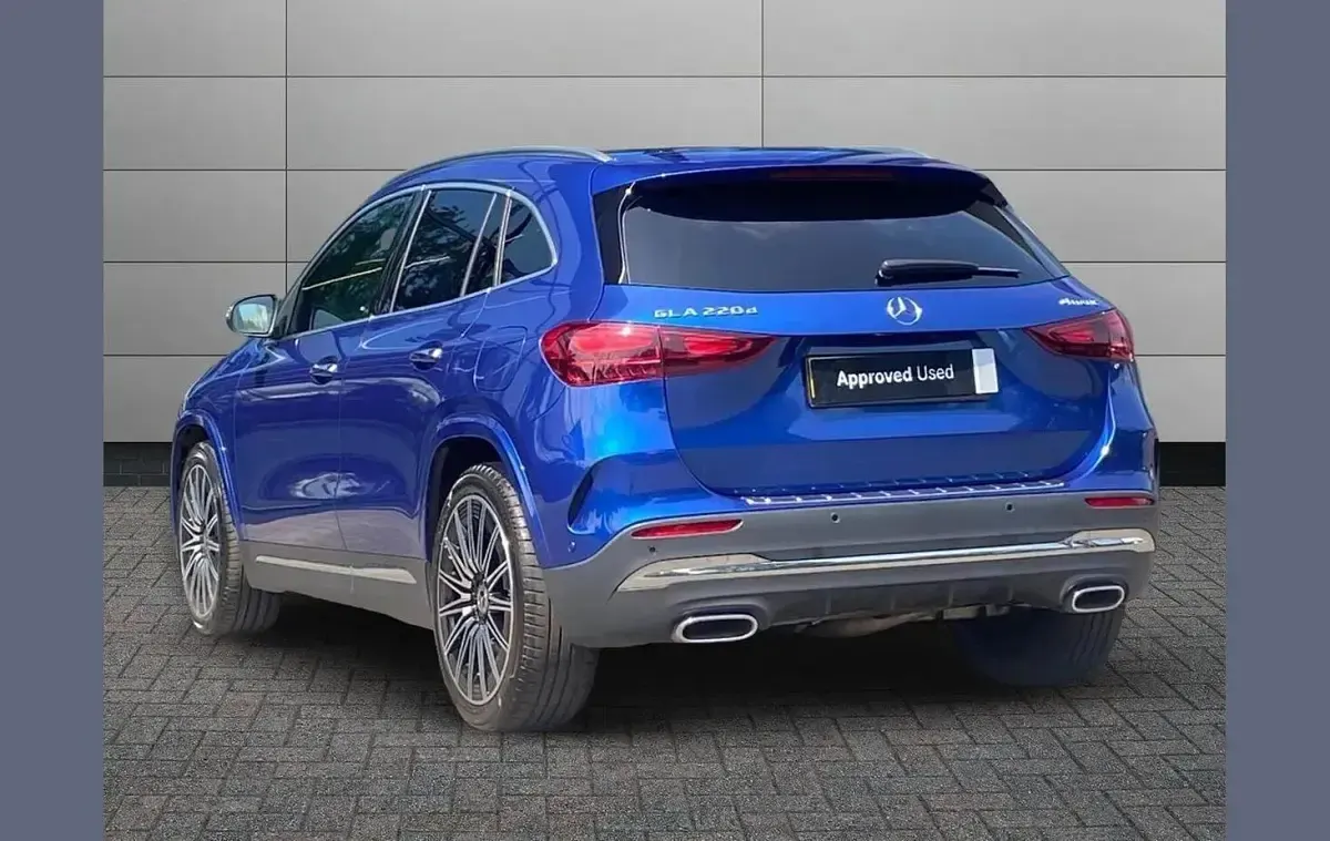 Used Mercedes GLA220 AMG Line Premium Plus 187 HP (137 kW) 2024 Blue SUV