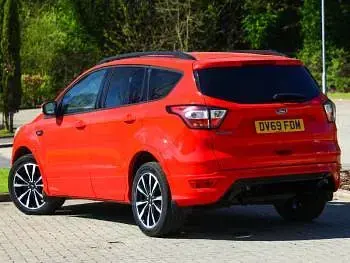 Begagnad Ford Kuga ST-Line 150 HK (110 kW) 2019 Röd SUV