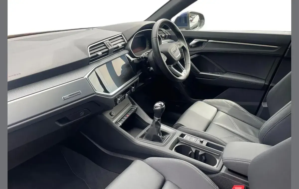 Used Audi Q3 S-Line 150 HP (110 kW) 2023 Blue SUV