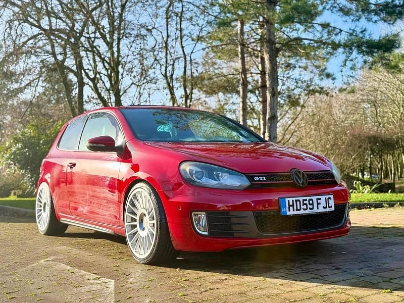 Red Used 2009 VW Golf VI GTI Hatchback | £4,750 (Fair price) - Image 1/4