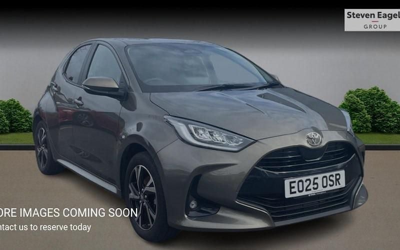 Used Toyota Yaris Hybrid Design 116 HP (85 kW) 2026 Hatchback